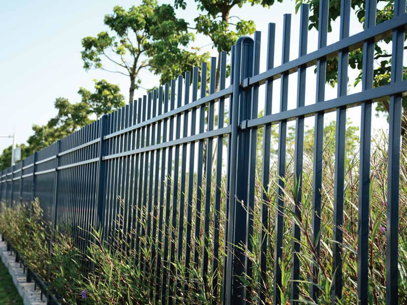 Symmetrical Bend Post Steel Fence