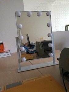 2017 newest hollywood lighted makeup mirror with led lights bulb mirror for beauty