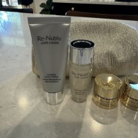 Estee Lauder Re-Nutriv Ultimate Diamond Trio Skin Care Set-New Trial Size + Bag