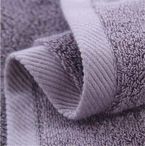 Factory Supply 100% Egyptian Cotton 550Gram Long-Staple Cotton Bath Hotel Towel