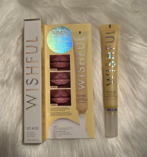 Huda Beauty Wishful Yo Kiss Lip Scrub