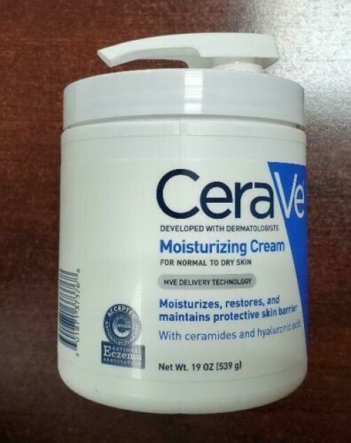 CeraVe Moisturizing Cream W Pump for Normal To Dry Skin 19oz Nodrying Oil Free