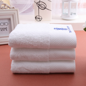 Wholesale palais royale hotel quality white face bath 100% cotton towel hotel supply