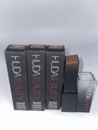 Huda Beauty Fauxfilter Skin Finish Foundation Stick Ganache 560R