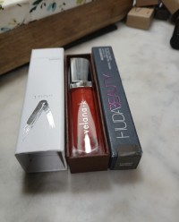 Huda Beauty Bomb Brows Full Fluffy Fiber Gel 4/ Light Brown + Velana K Lipgloss