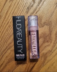 Huda Beauty SUGAR BABY Faux Filler Lip Gloss Full Size New In Box