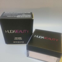 Huda Beauty Easy Bake Loose Baking & Setting Powder cupcake 20g