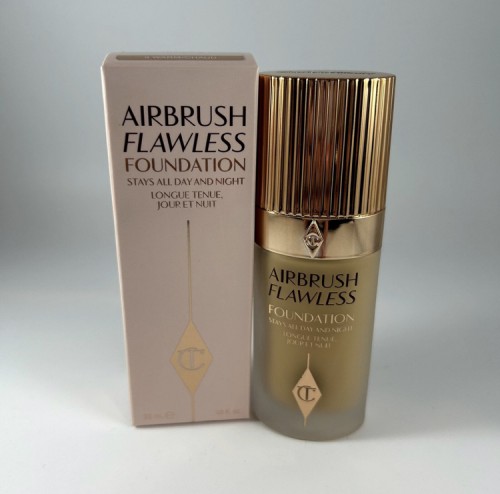 Charlotte Tilbury Airbrush Flawless Foundation - 9 Warm/ Chaud - NIB