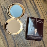 Charlotte Tilbury Hollywood Flawless Filter - primer, highlighter & corrector